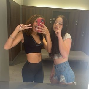 Meet your Posher, Clover